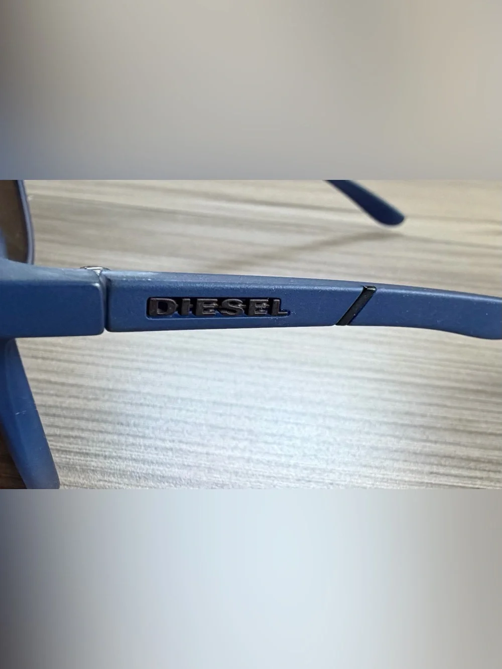 Diesel Men's Matte Blue Frame Sunglasses DL0172 Italy 54-20-135